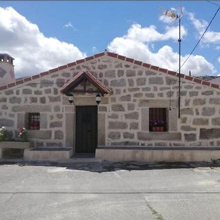 Casa rural TIO PEDRITO Robledillo Exterior foto